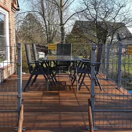 Ferienhaus Bahnenswarft بيت للعطل