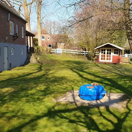 Ferienhaus Bahnenswarft بيت للعطل