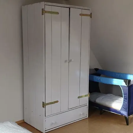 Ferienhaus Bahnenswarft بيت للعطل *