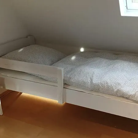 Ferienhaus Bahnenswarft بيت للعطل *